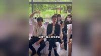 明目张胆的嫌弃多尴尬？千玺对周冬雨避之不及，张颂文独坐冷板凳